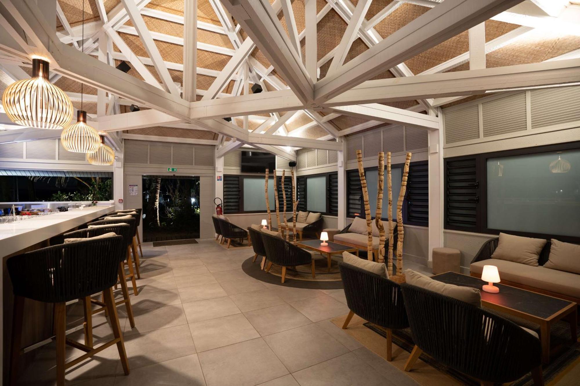 Doubletree By Hilton Noumea Ilot Maitre Resort Exterior photo