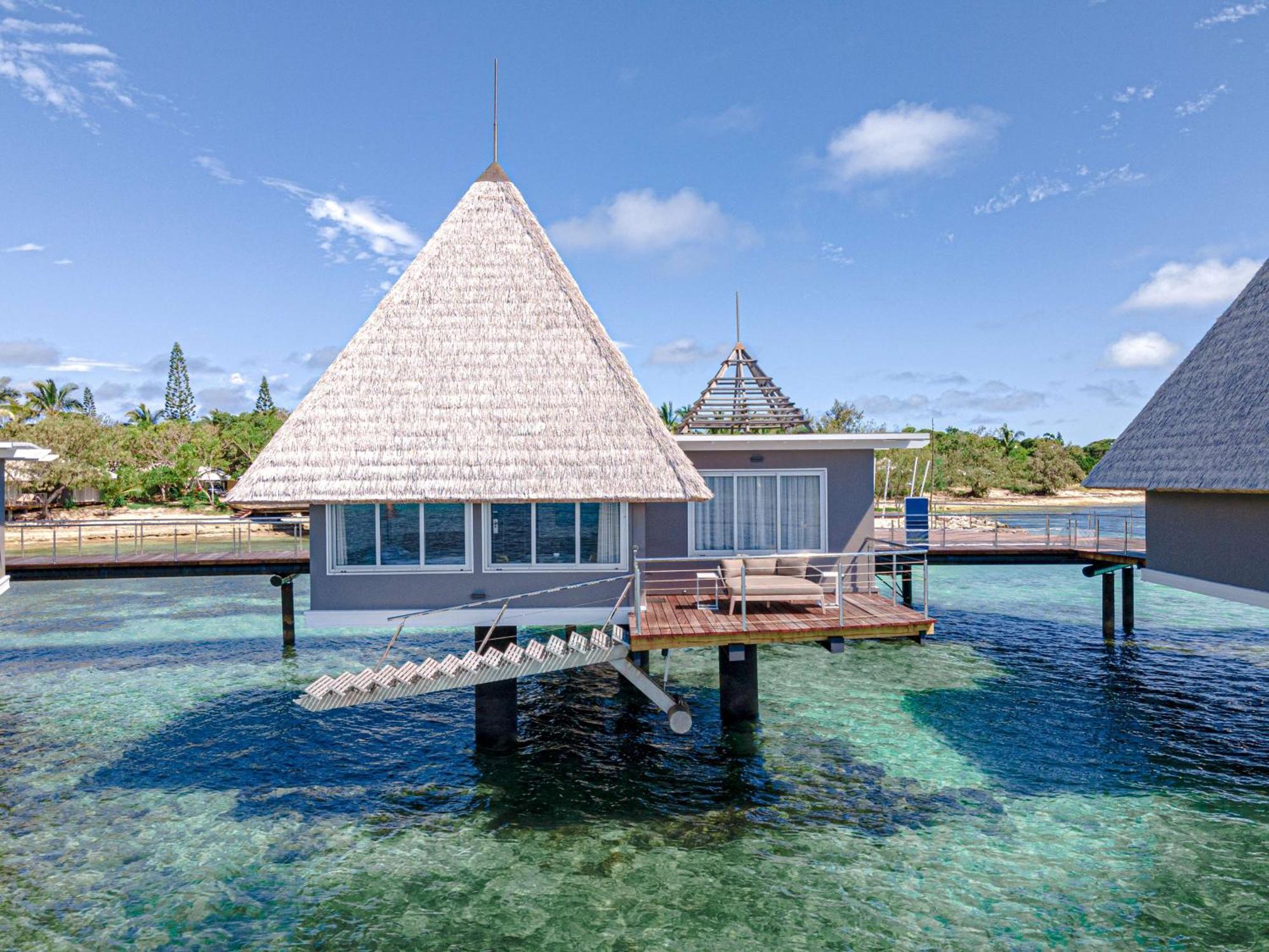 Doubletree By Hilton Noumea Ilot Maitre Resort Exterior photo
